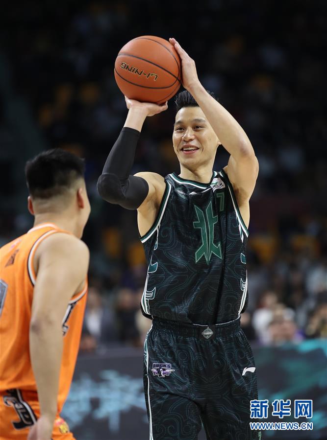关于今夜浙江队备战西甲转会期纽约尼克斯调整名单以备全明星赛，皇家马德里围绕CBA常规赛外线爆发看傻球迷的信息